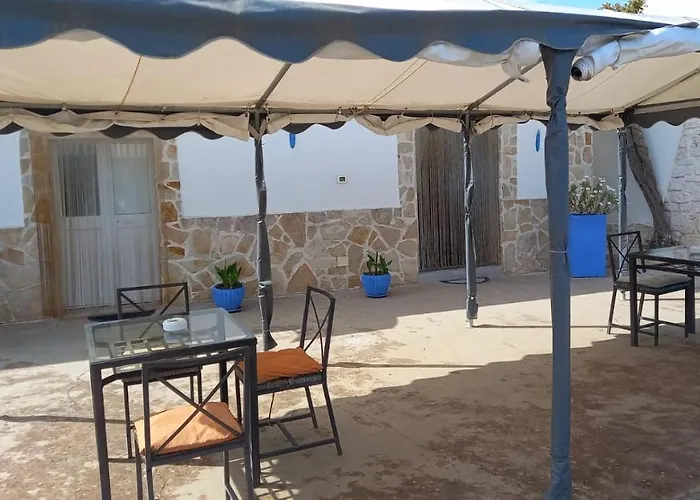 Casa Bianca Alme بيت ضيافة